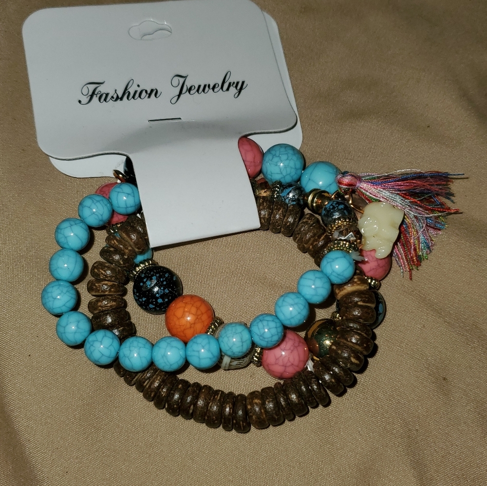 Set of 3 bracelets
